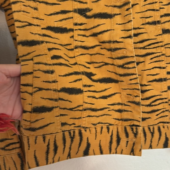 English Rose Animal print jacket - Picture 7 of 9